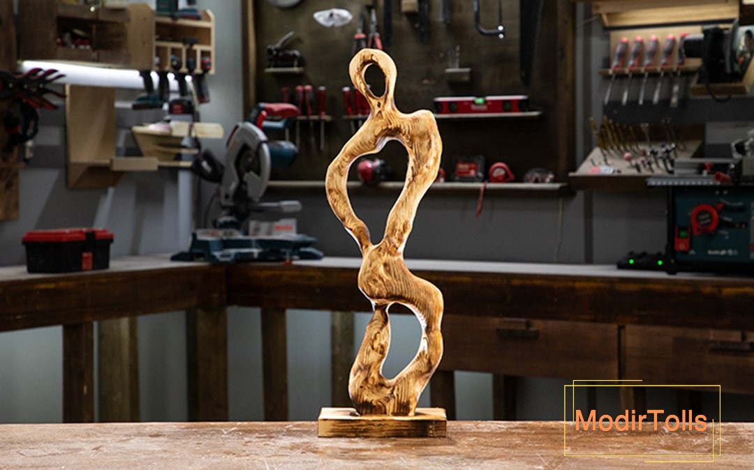 مجسمه انتزاعی