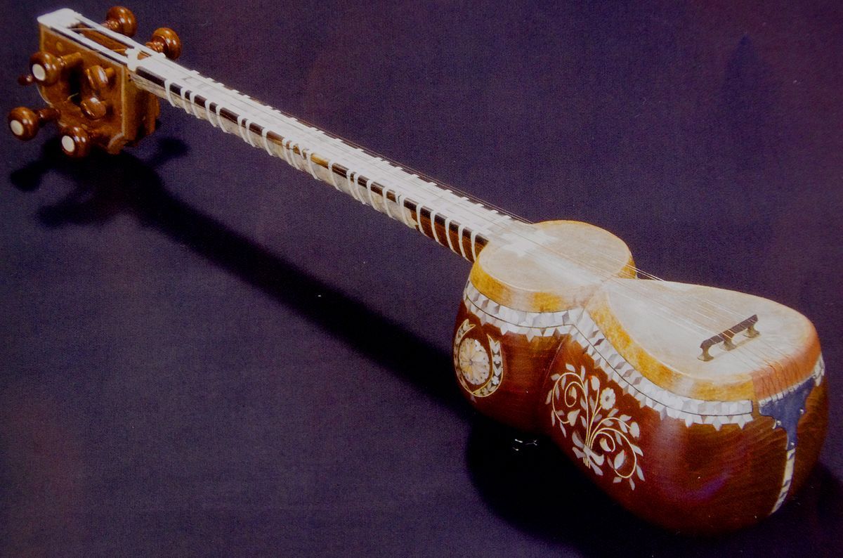 معرفی ساز تار