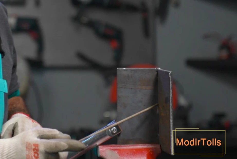 زاویه الکترود در جوشکاری عمودی سربالا