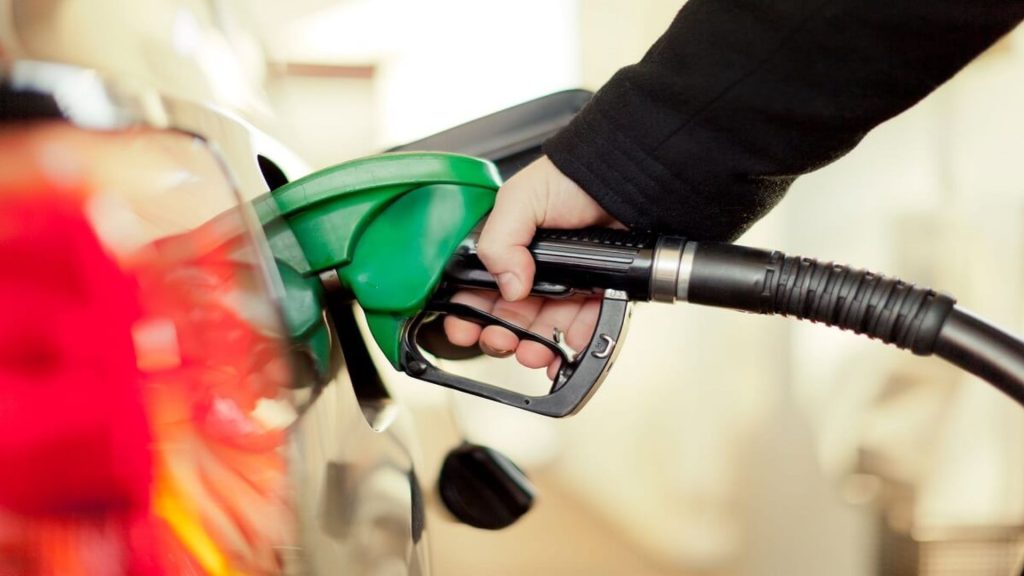 خبر مهم بنزینی/ سهمیه این خودروها حذف می شود