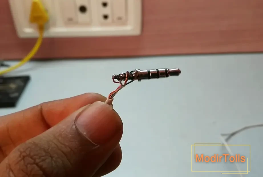 اتصال سیم‌ها به پایه جک