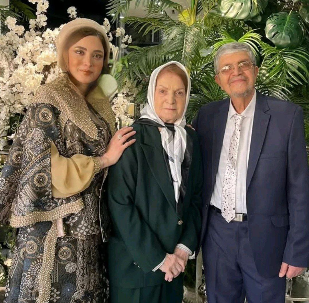 لباس سنگ دوز بهنوش طباطبایی