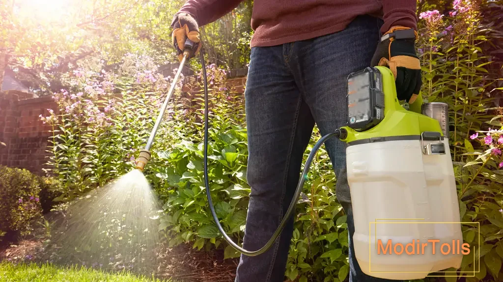 بهترین سمپاش شارژی دوموتوره باغبانی: معرفی ۷ مارک برتر