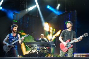 تفاوت سبک موسیقی راک و متال