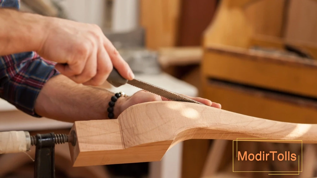 آموزش مرحله‌به‌مرحله تعمیر پایه مبل و بهترین چسب ها