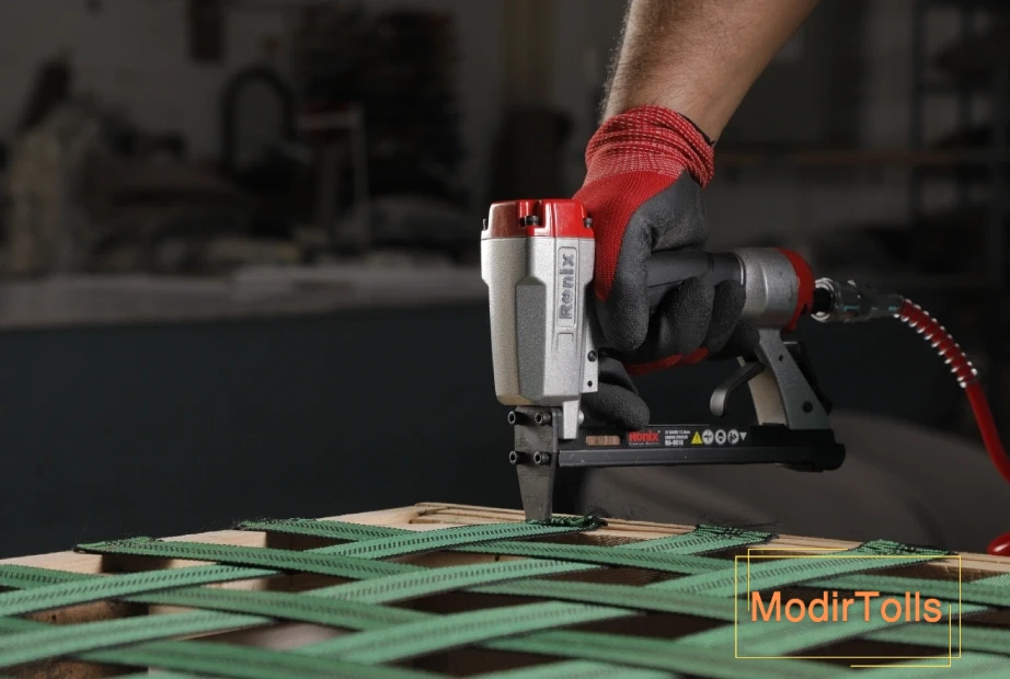 رویه کوبی مبل با منگنه کوب رونیکس