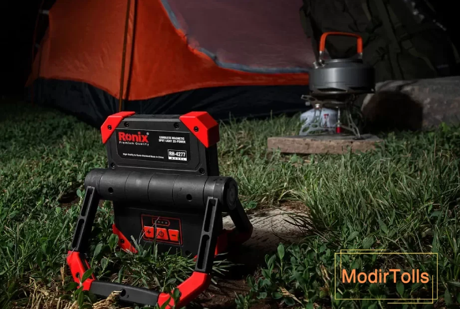 استفاده از چراغ سیار شارزی برای کمپ