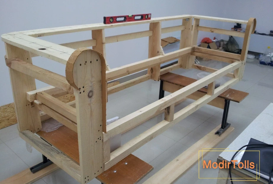 ساخت اسکلت مبل با ابزارهای مناسب