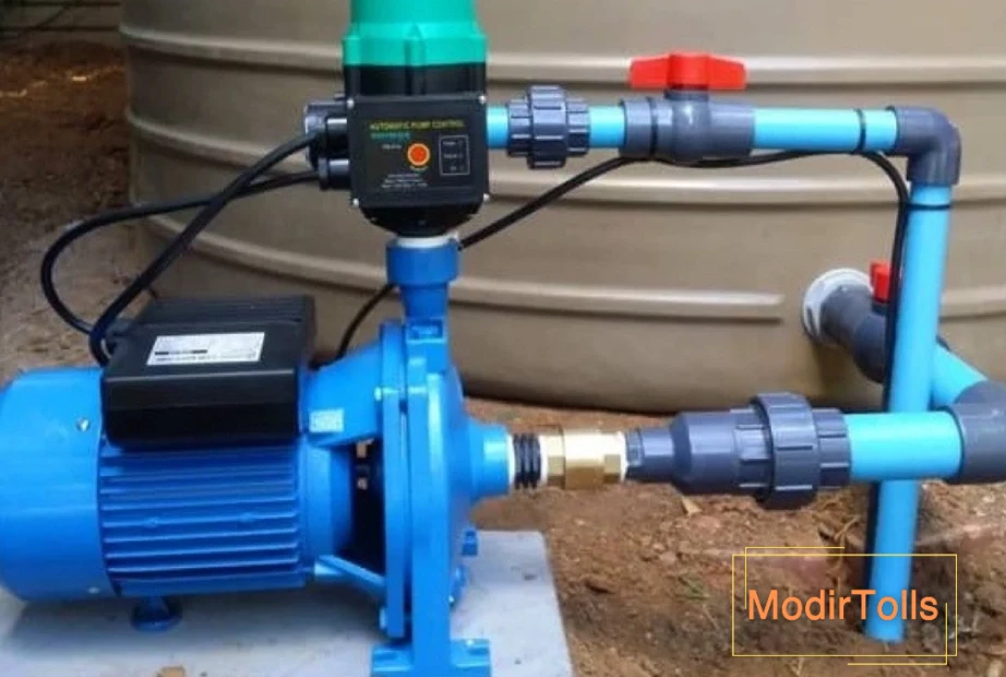 پمپ آب خانگی و مخزن