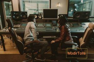 تهیه کننده موسیقی به چه کسی گفته می شود؟