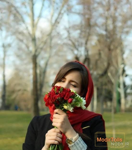 ژست عکس با گل 1403 | ایده عکاسی با دسته گل، گلدان و طبیعت مخصوص