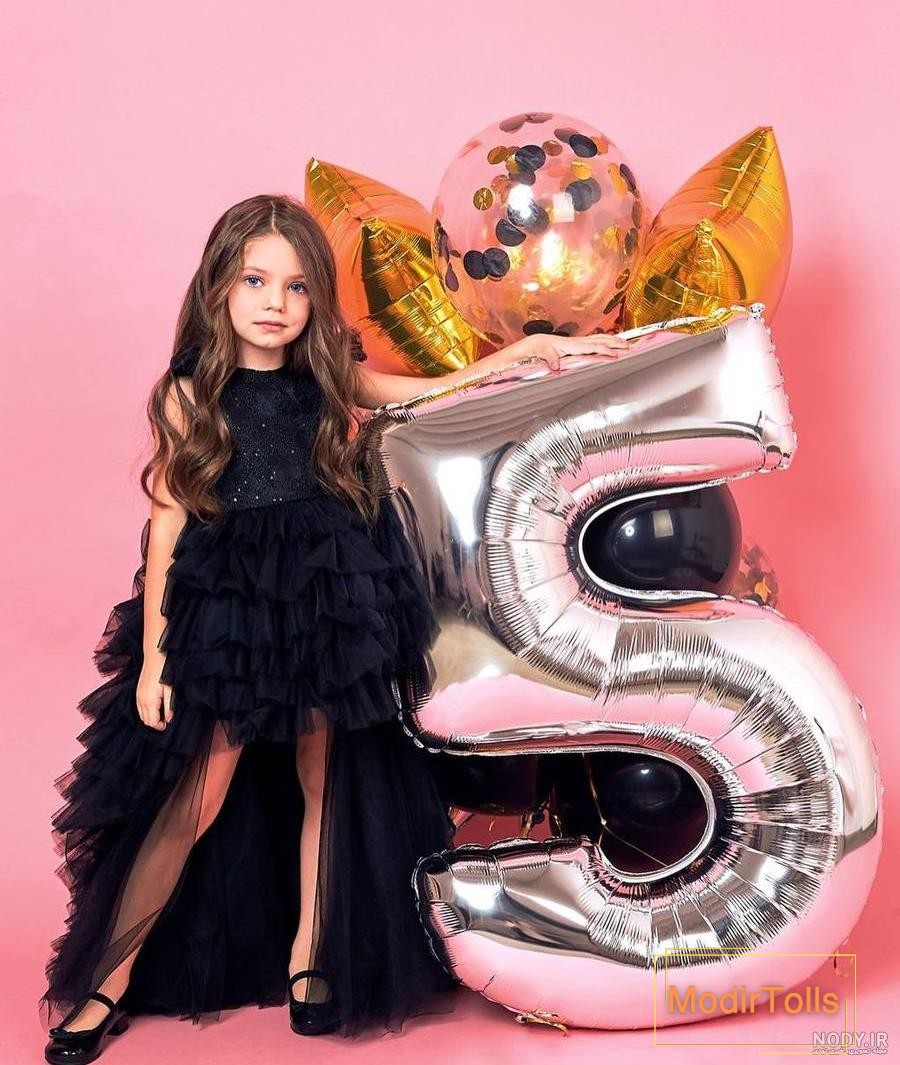 ژست عکس کودک با کیک تولد ژست عکس کودک با کیک تولد