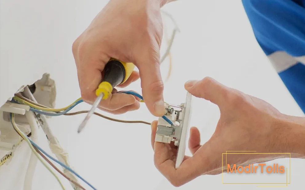 رعایت امنیت در کار با برق در منزل