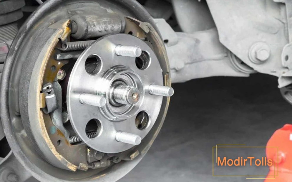 ماشین هنگام گاز دادن می‌لرزد