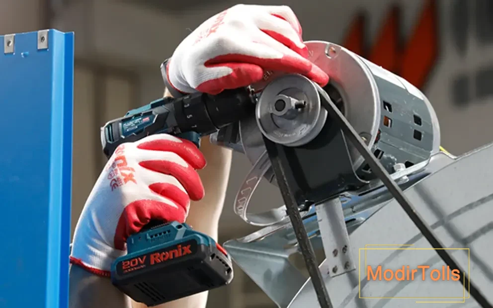 باز کردن موتور کولر و سیم های آن از جعبه برق