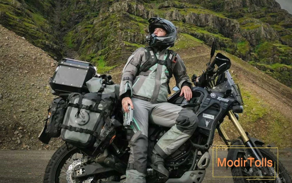 وسایل سفر با موتور سیکلت