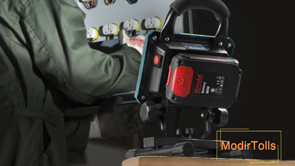 کاربرد چراغ شارژی اضطراری در شرایط بحرانی و قطعی برق