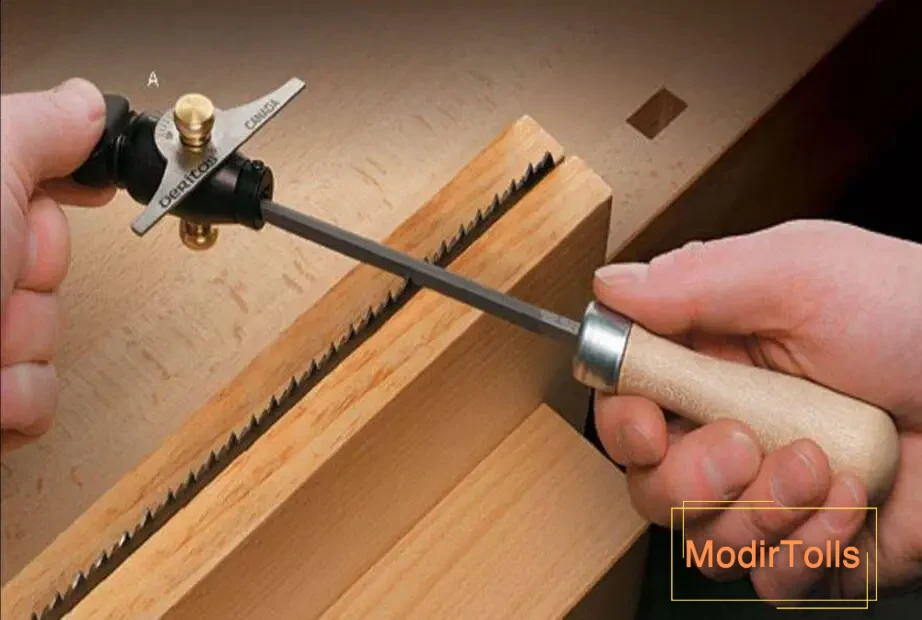 تیز کردن اره دستی با سوهان