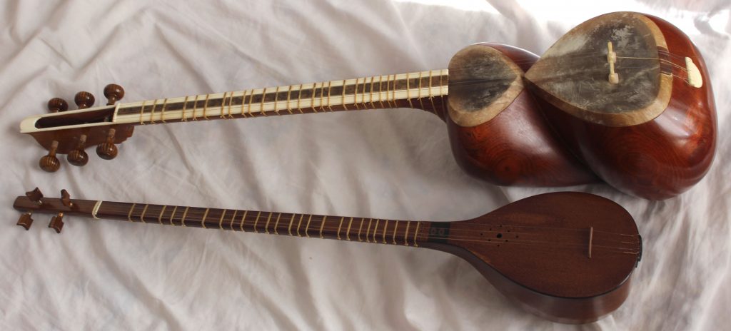 تار بهتر است یا سه تار؟